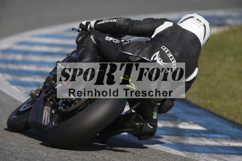 /Archiv-2024/02 29.01.-02.02.2024 Moto Center Thun Jerez/Gruppe schwarz-black/177